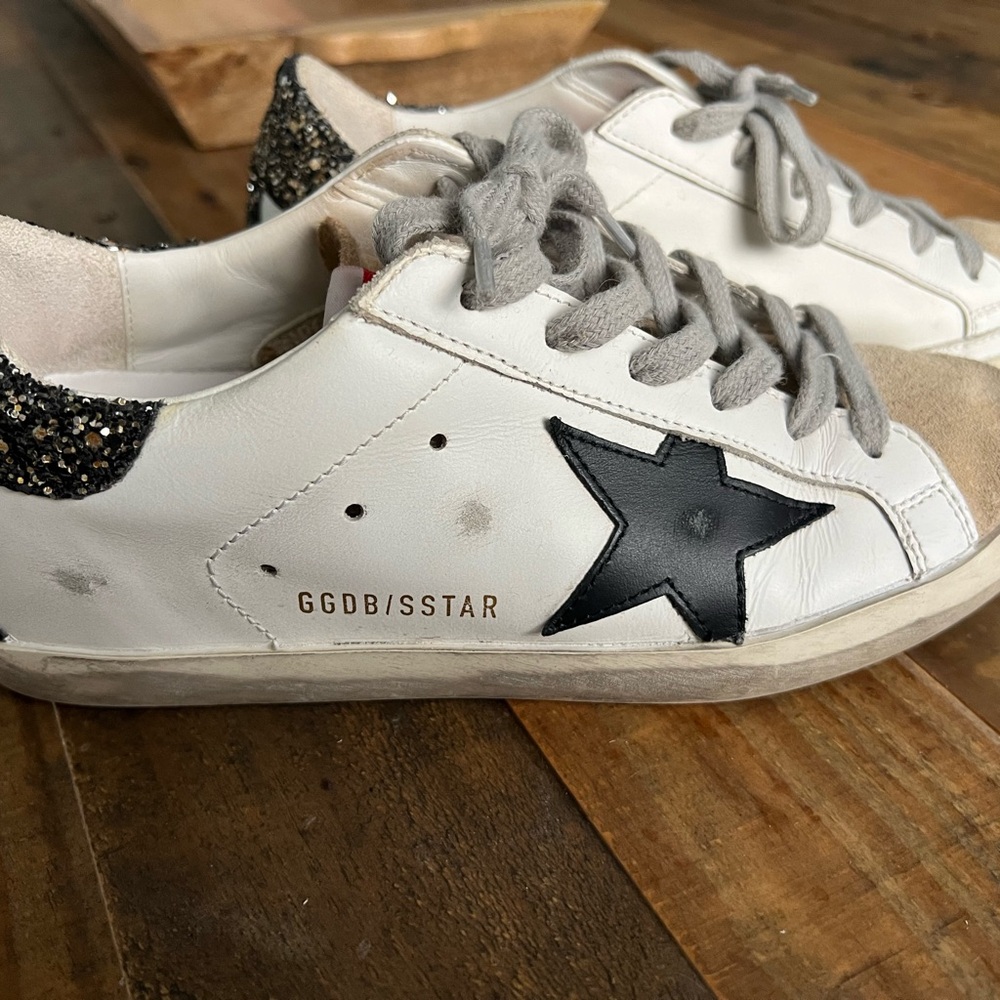 Golden Goose Sneakers